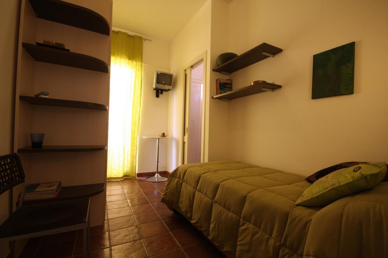 Porta Del Vento Bed and Breakfast Giardini Naxos Exteriör bild