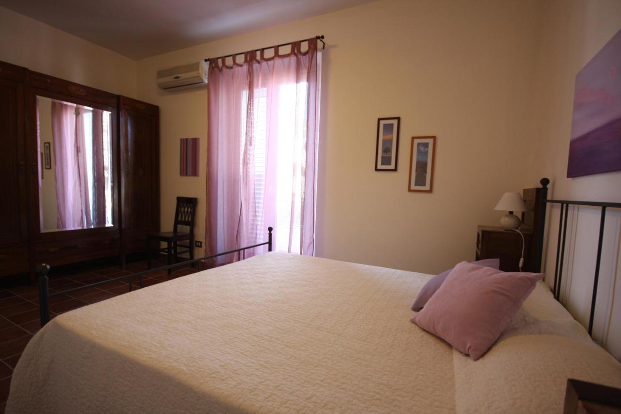 Porta Del Vento Bed and Breakfast Giardini Naxos Exteriör bild