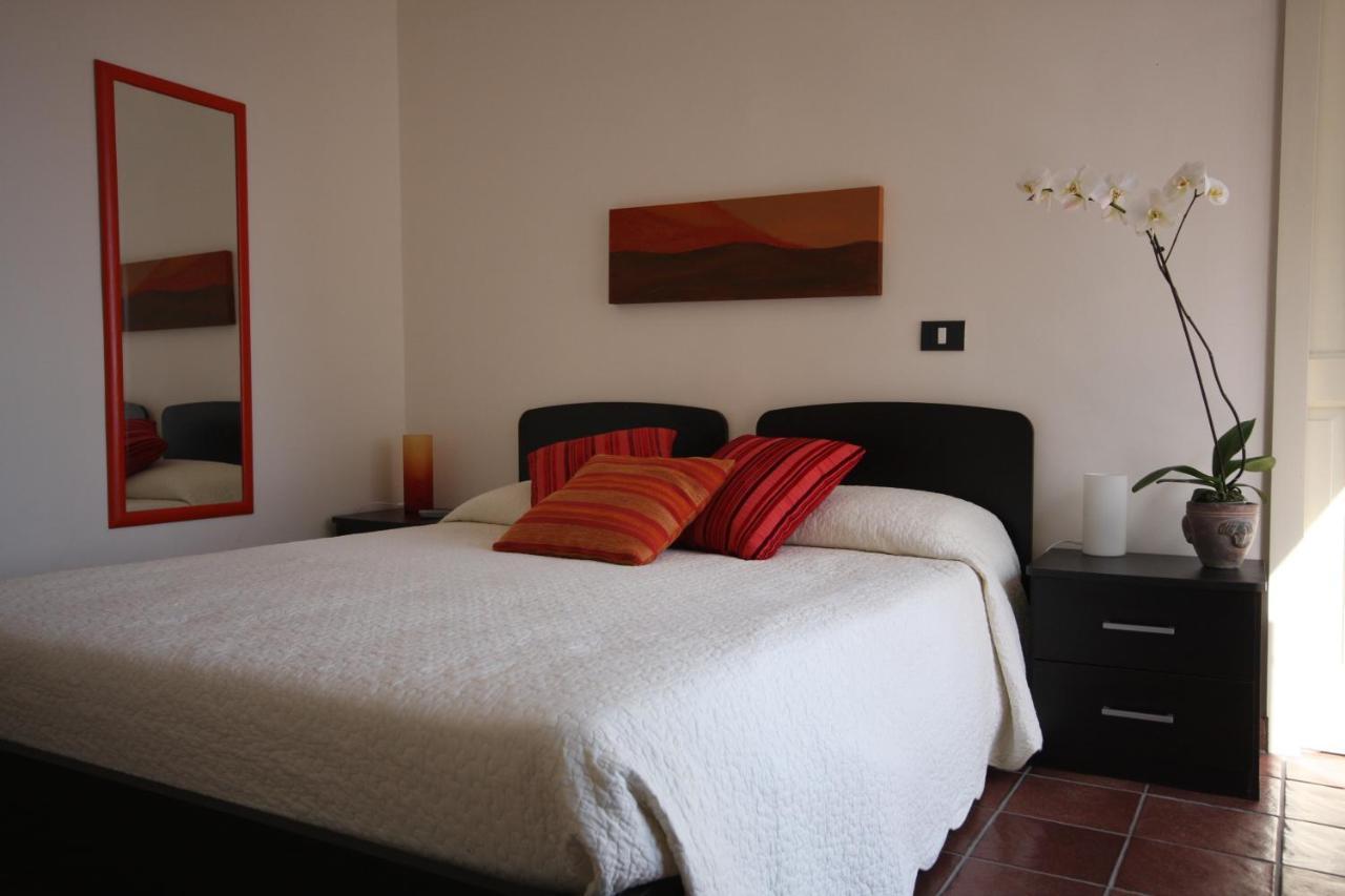 Porta Del Vento Bed and Breakfast Giardini Naxos Exteriör bild